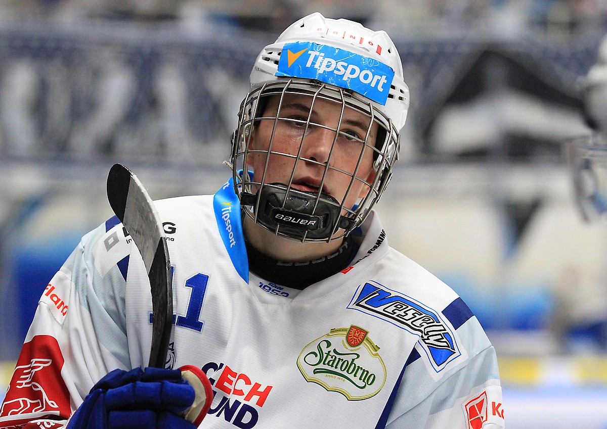 Stanislav Svozil: 2021 NHL Draft Prospect Profile: Czech Defender